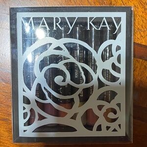 Mary Kay Nourishine Plus Lip Gloss Assorted 6 Pc